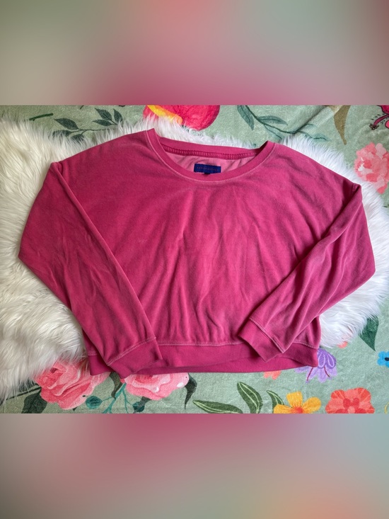 Aeropostale Tops - Aeropostale Velour Crewneck